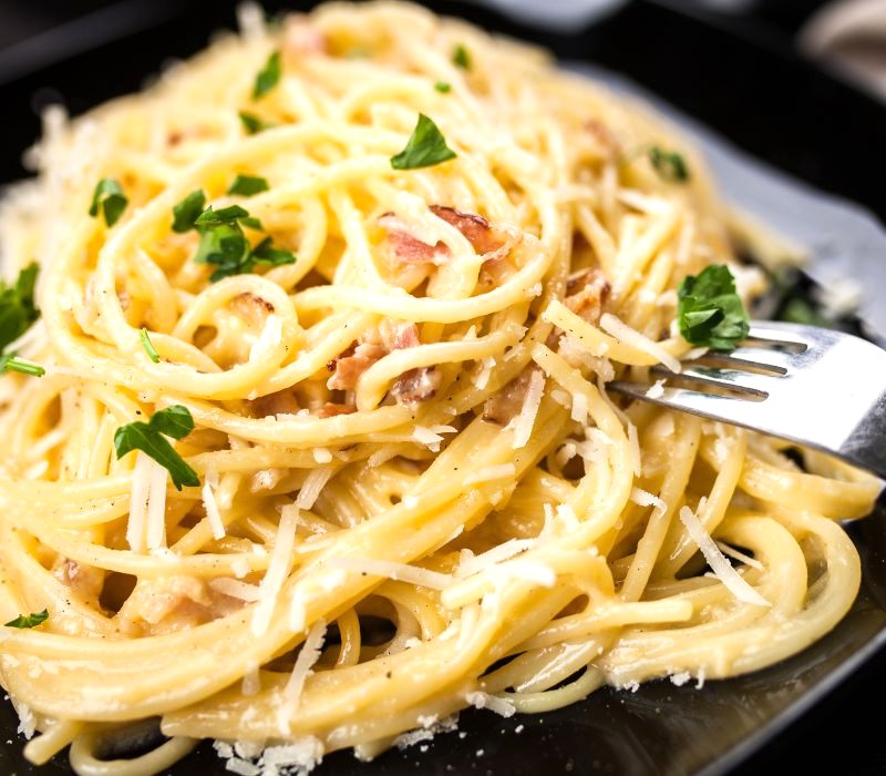 Ngày Carbonara: Kỷ niệm niềm yêu thích món ăn này! (Ảnh: George Dolgikh)