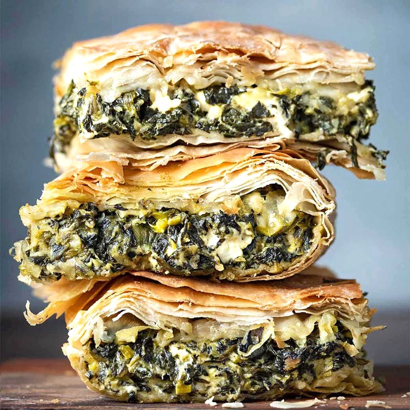 Spanakopita, món ngon đặc trưng của ẩm thực Hy Lạp. (Ảnh: thehungrybites)