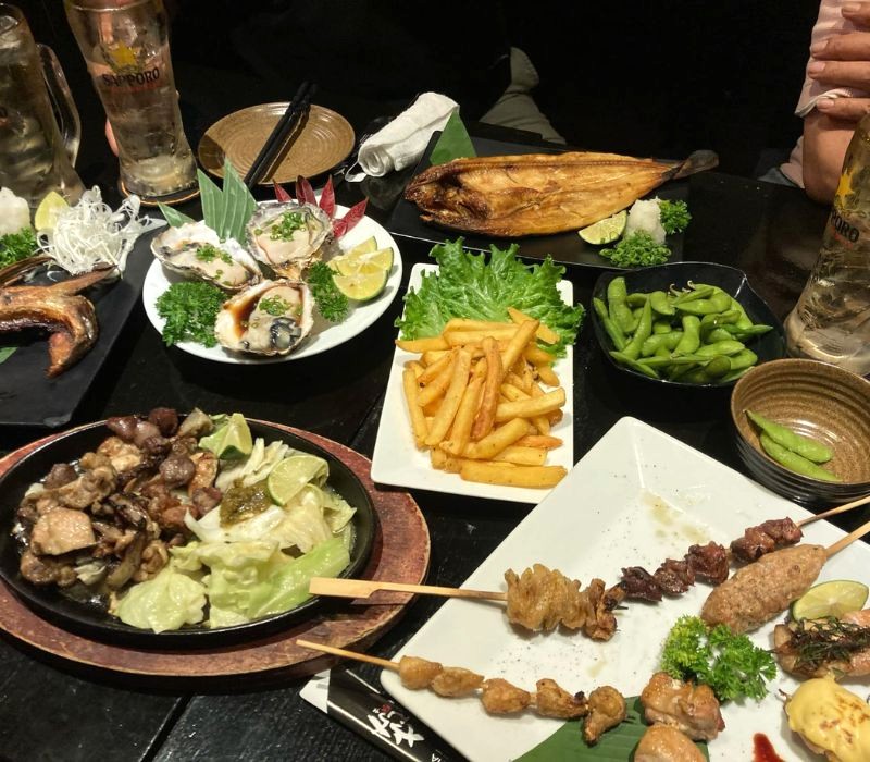 Izakaya Yancha: Udon chỉ là 1 phần trong thực đơn phong phú.