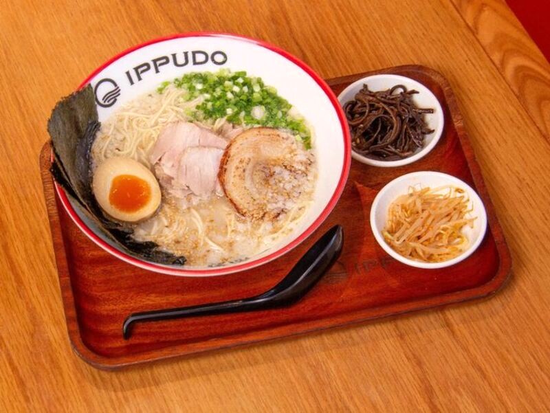 Ippudo Ramen, chuỗi nhà hàng ramen nổi tiếng từ Nhật Bản, đã khai trương 2 chi nhánh tại TPHCM để phục vụ tín đồ ramen. (Ảnh: ippudovn)