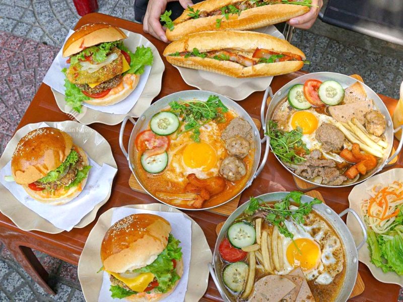 Bánh mì chảo nóng hổi, ngon tuyệt tại Ba Anh Bakery! 🤤  (83 kí tự)