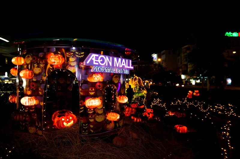 Aeon Mall Bình Tân rực rỡ Halloween. (Ảnh: kenh14)