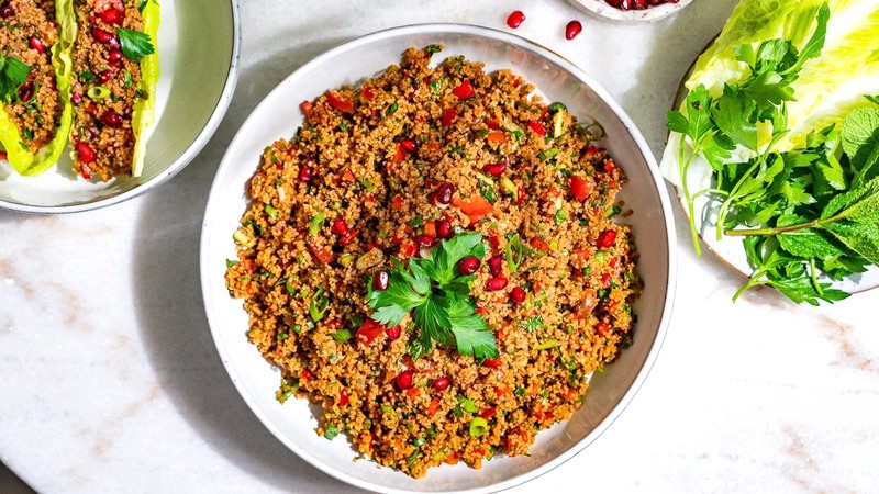 Kisir, salad bulgur Thổ Nhĩ Kỳ, dễ làm. (Ảnh: bistrobadia)