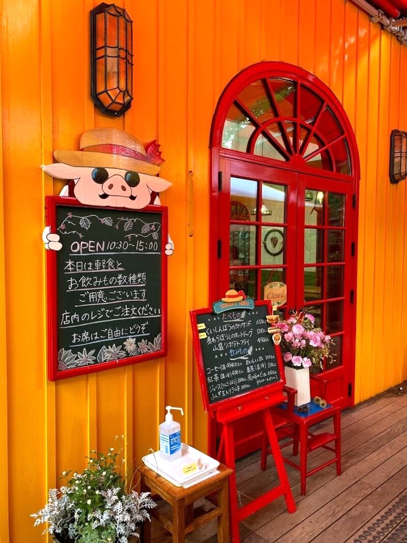 Straw Hat Café xinh xắn tại bảo tàng Ghibli (Ảnh: thesmartlocal)