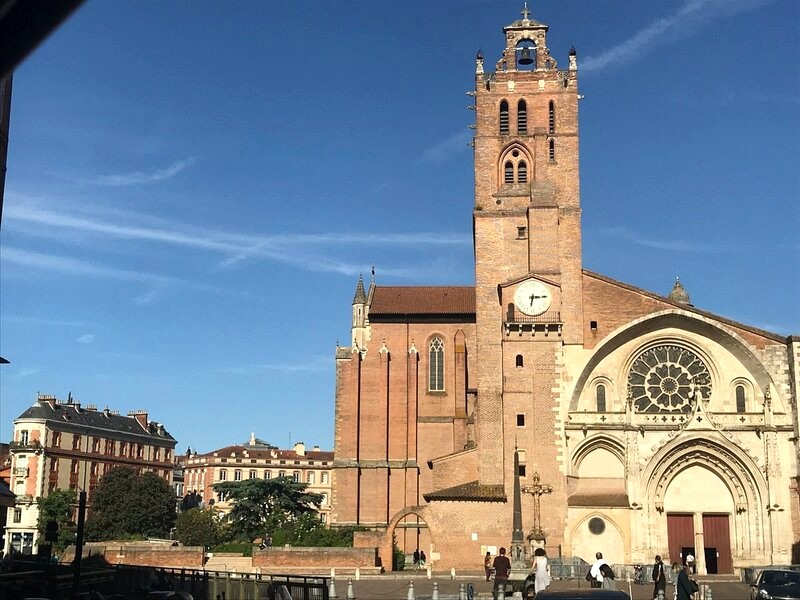 Khám phá Toulouse: Nghệ thuật & thơ mộng Pháp.