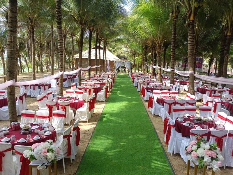 Gala Dinner ấm cúng tại Nhà hàng Suối Hồng, resort.